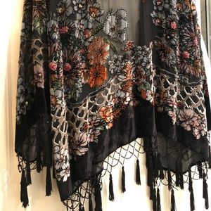 Free people kimono - black burn out/floral pattern